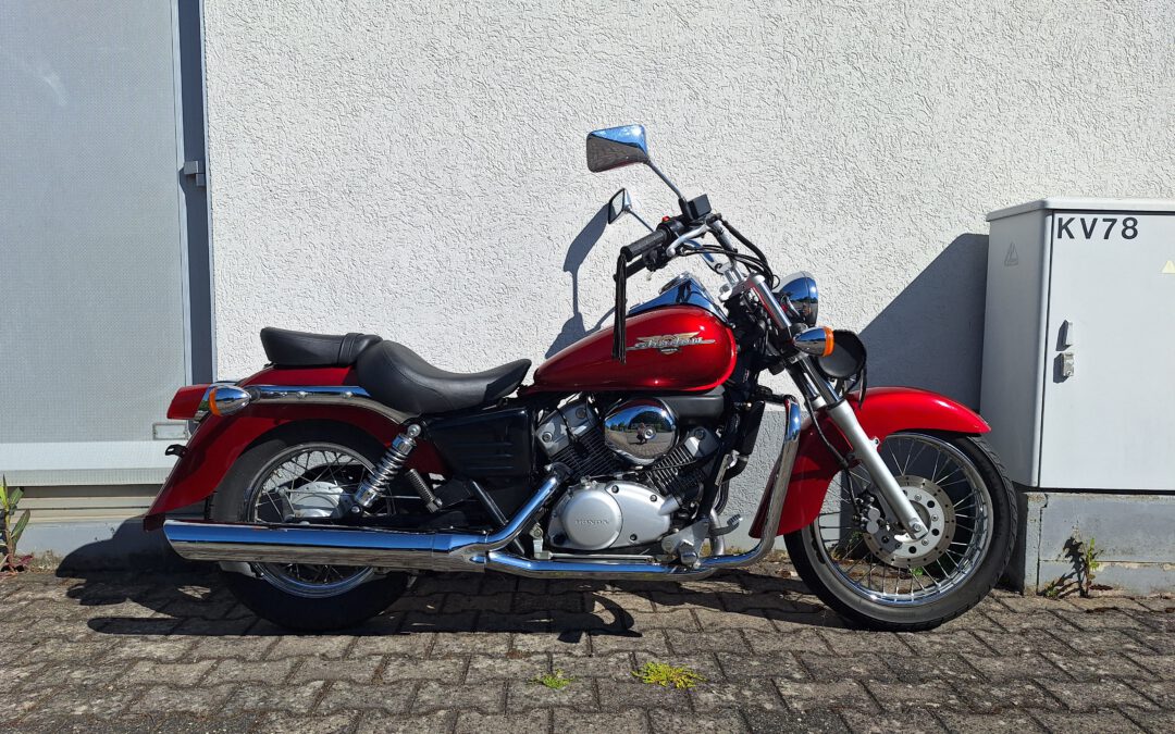 HONDA Shadow 125 V2 !!!NUR 5tkm!!! AUS ERSTER HAND