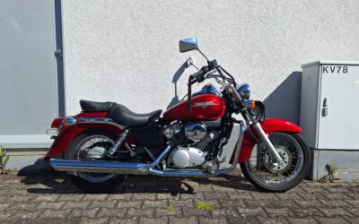 HONDA Shadow 125 V2 !!!NUR 5tkm!!! AUS ERSTER HAND